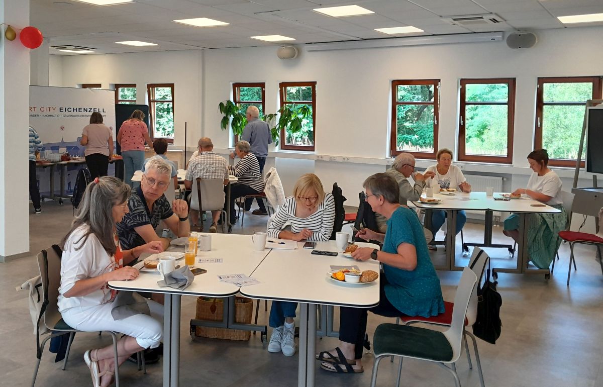 20250717 094450 Gruppe Schnitt Web