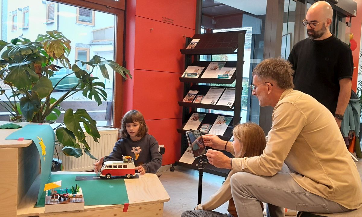 Alexander und Kinder web